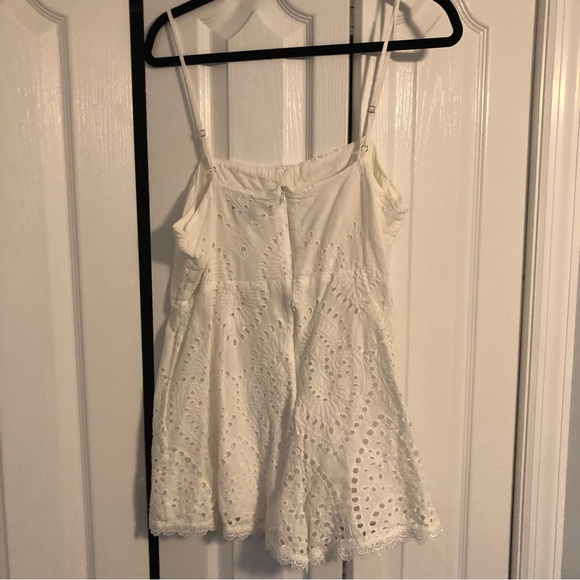 Lulu’s White Eyelet Romper - Picture 3 of 3